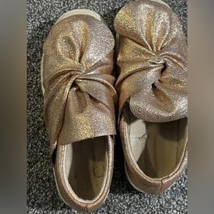 Size 13 gold sneakers